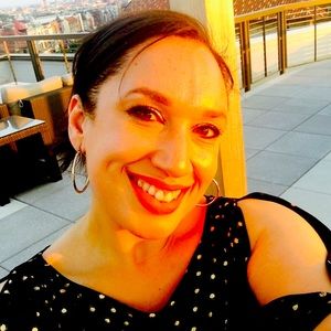 Meet your Posher, Angela